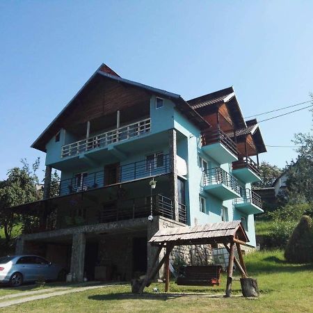 Casa Pelerinului Daire Capatineni-Paminteni Dış mekan fotoğraf
